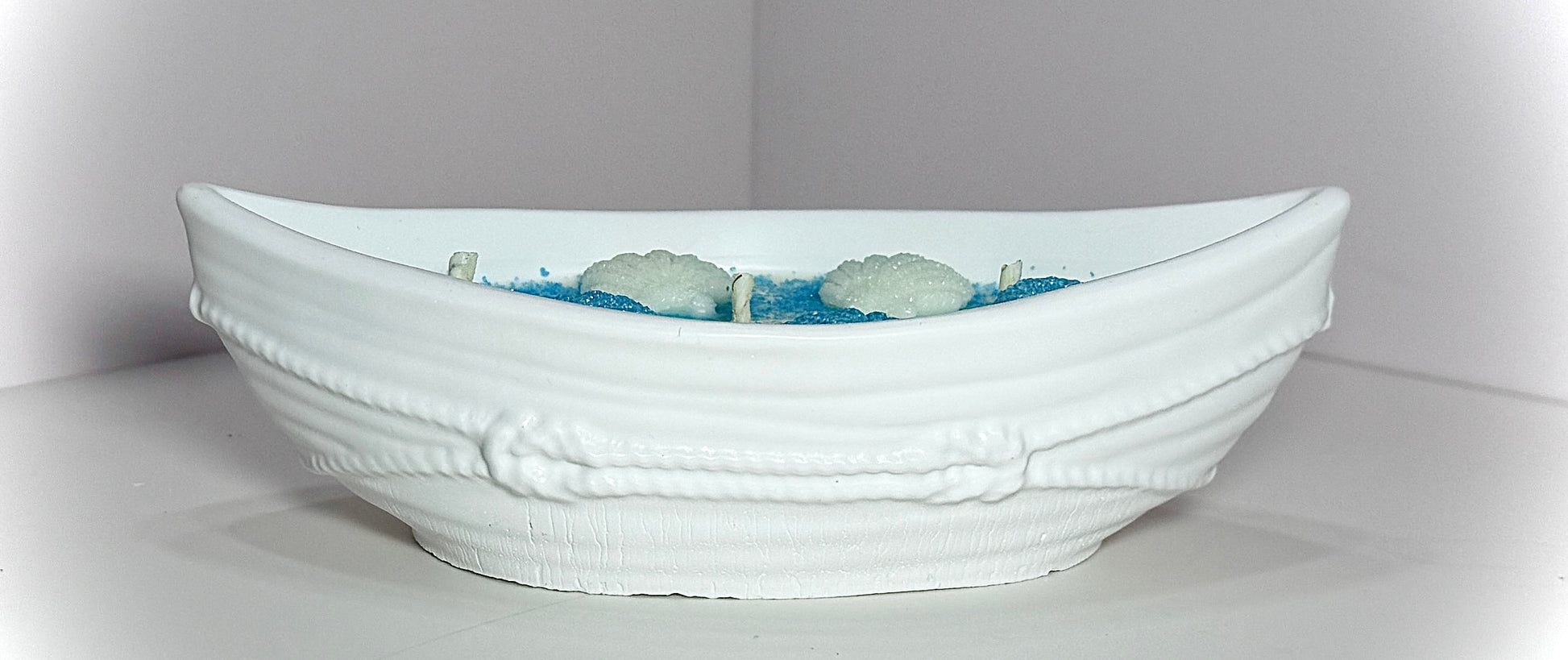 Coastal Breeze Shell Candle Boat - Shaped Bowl - Ocean Themed. Choose Scent. image 4