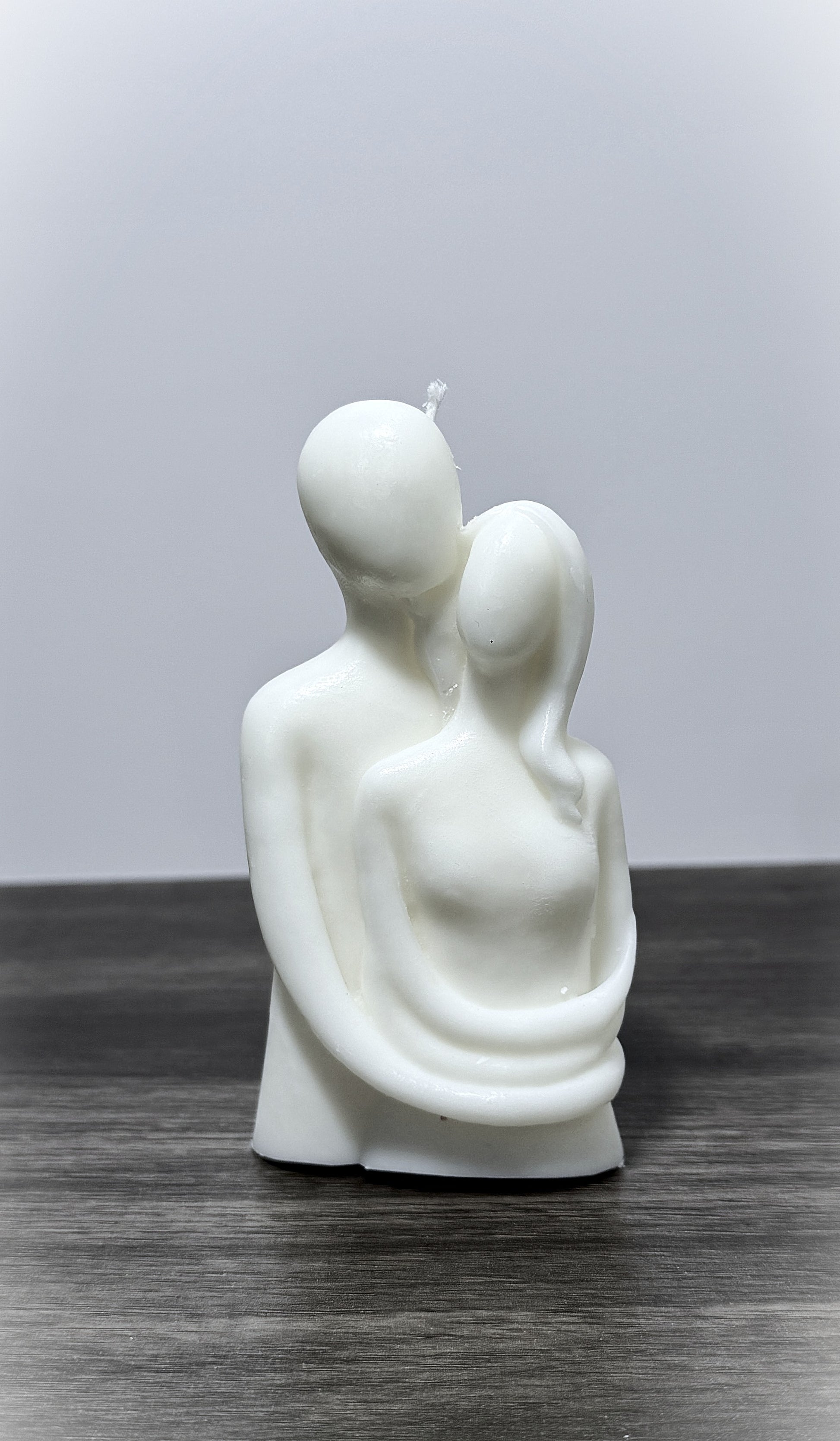 Eternal Embrace – Sculpted Couple Candle image 1