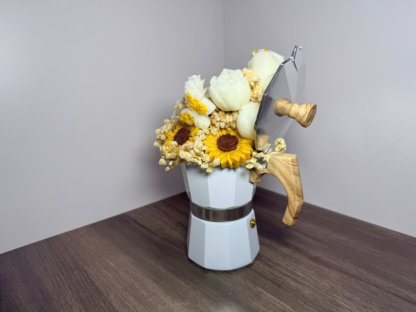 Scented Candle Flower Bouquet in White Coffee Maker