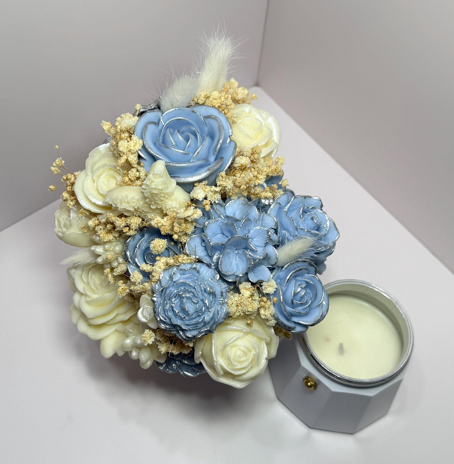 Handcrafted Floral Wax Coffee Maker Bouquet Candle: Sculpted Blooms, Scented Home Decor