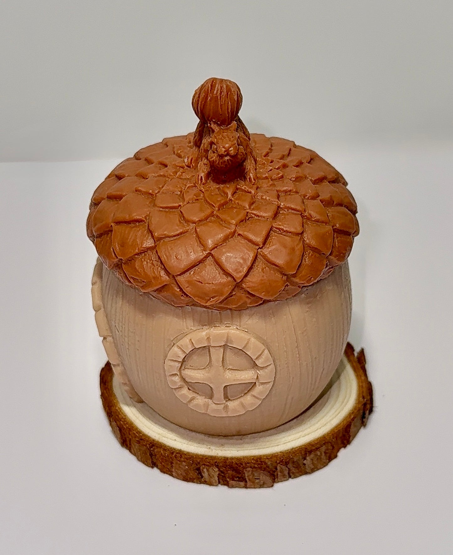 🌰 Acorn Squirrel House Candle Figurine 🐿️. Choose color and scent. image 2
